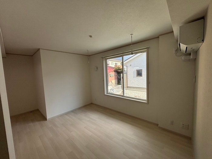 居室 Meridian吉岡弐番館