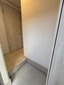 玄関 Meridian吉岡弐番館