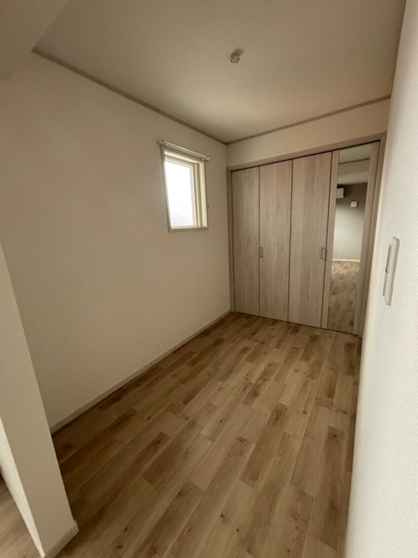 居室 Meridian吉岡弐番館