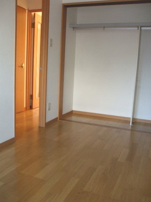 収納 パルテノン新田東