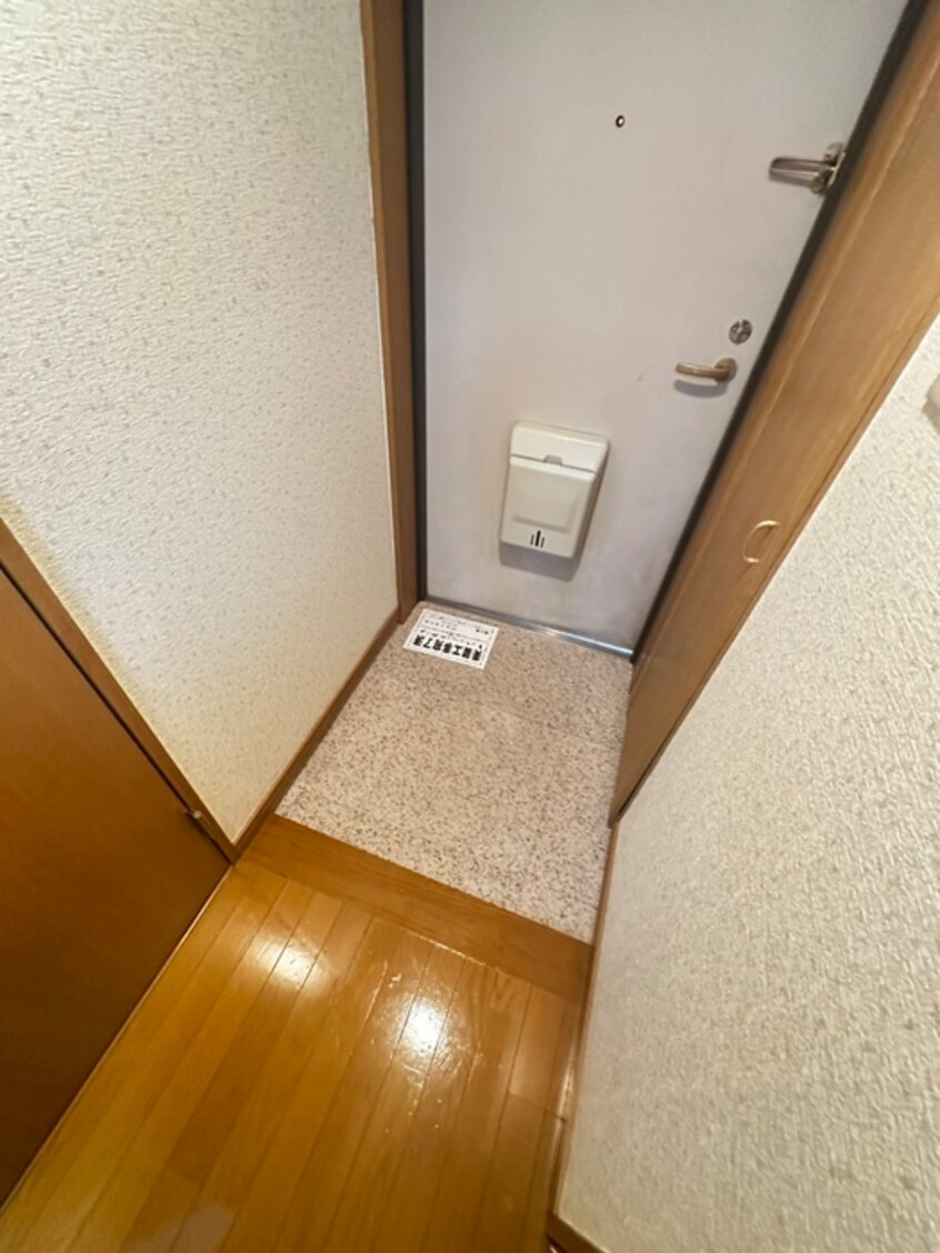 玄関 メルシャトレ宮城野