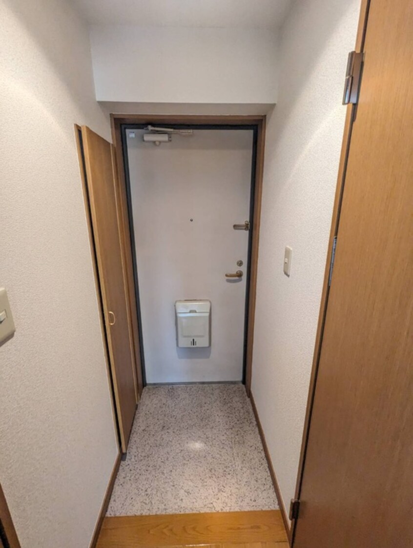 玄関 メルシャトレ宮城野