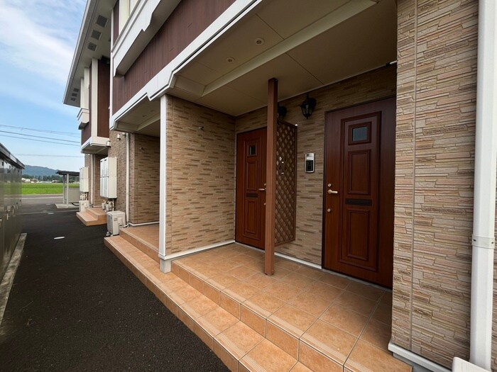 エントランス部分 ダイーナ