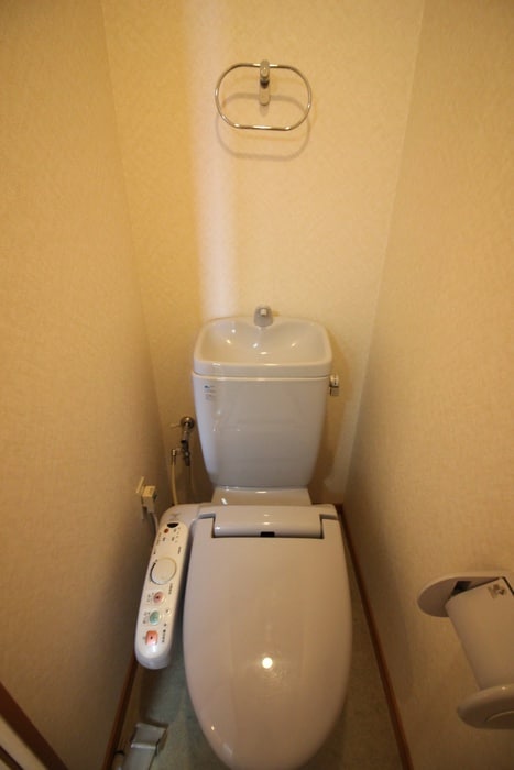 トイレ サンシ－ブル八乙女