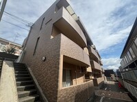 マイルストーン石名坂