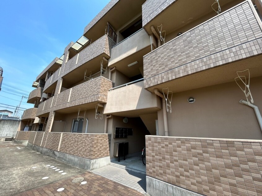 外観写真 マイルストーン石名坂