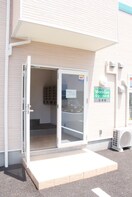 エントランス部分 メリディアンなないろの里伍番館