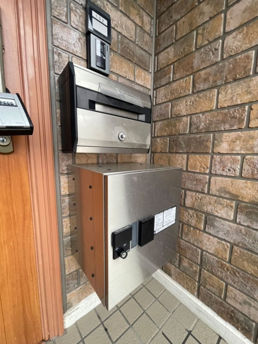 エントランス部分 セジュールひかりE