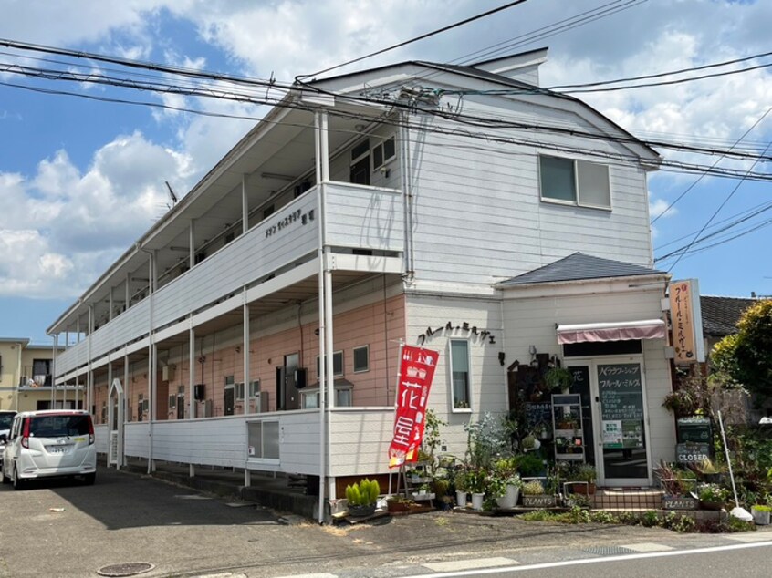 外観写真 メゾンウィスタリア岩切