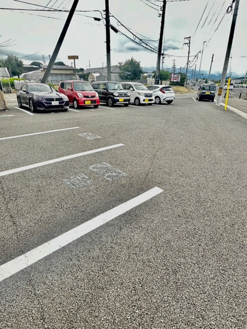 駐車場 メリディアン鶴ヶ谷