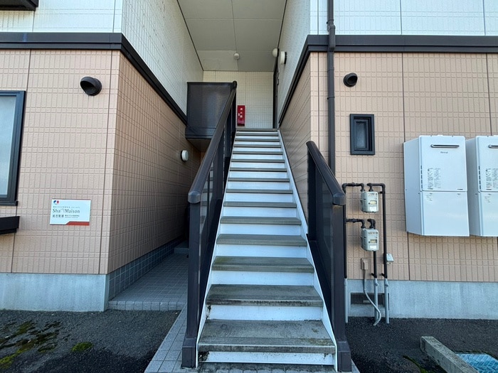 エントランス部分 アムールコートＡ