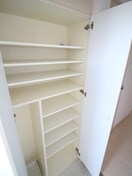 靴箱 HF愛宕橋レジデンス