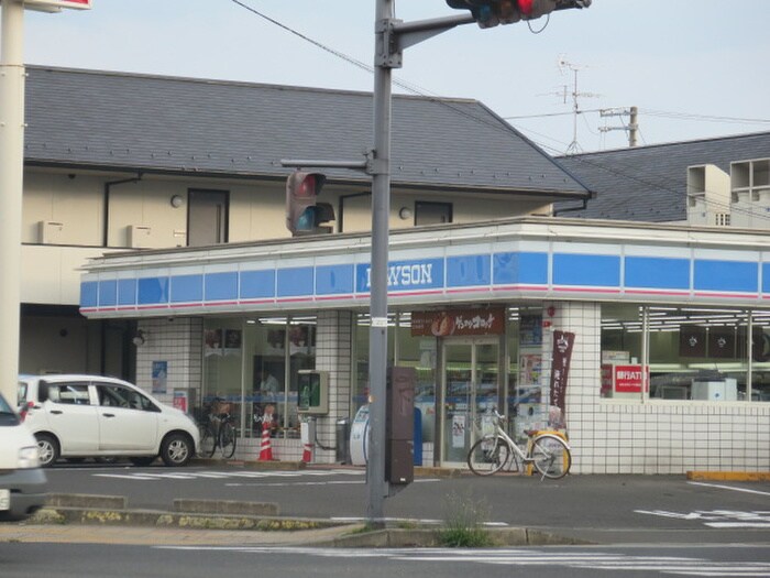 ローソン(コンビニ)まで911m ロイヤルメゾンⅠ