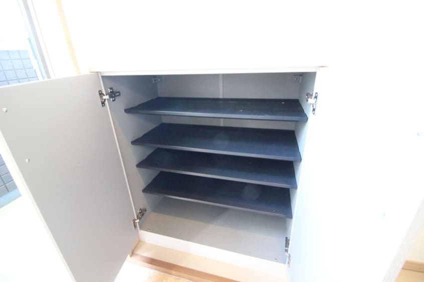 靴箱 アスコット保春院