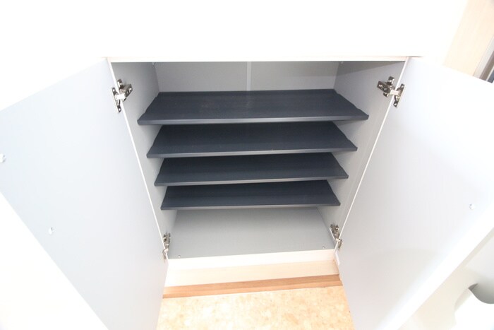 靴箱 アスコット保春院