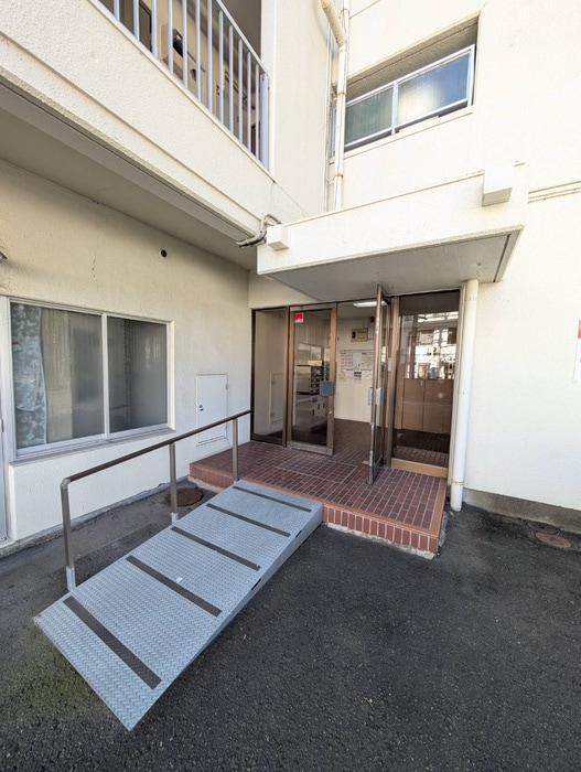 エントランス部分 ポ－トタウンカネショ－