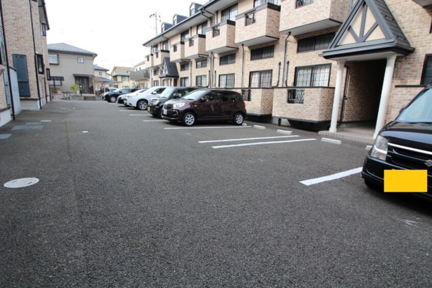 駐車場 エルマ－ノ愛子中央参番館