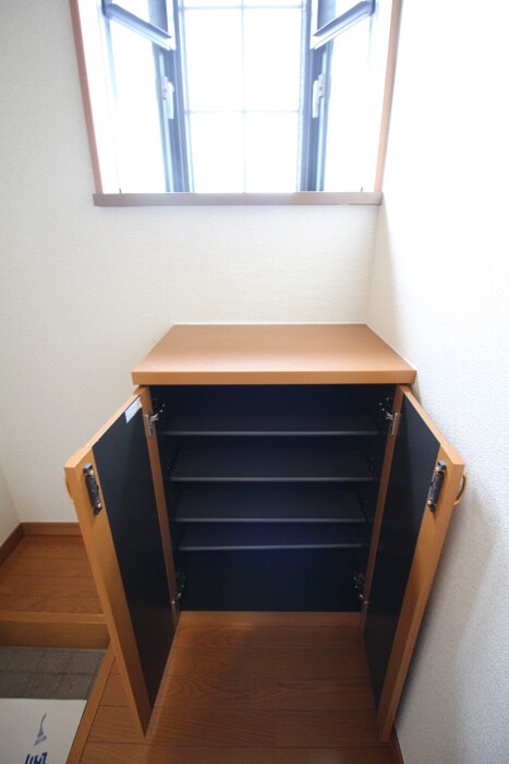 靴箱 エルマ－ノ愛子中央参番館