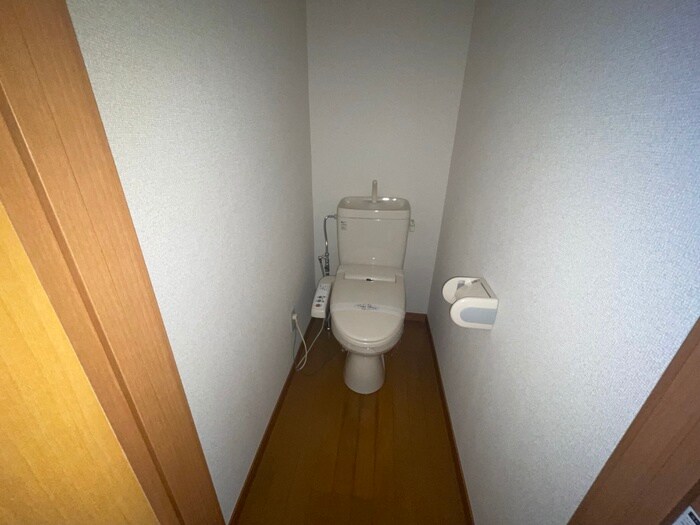 トイレ エルマ－ノ愛子中央2