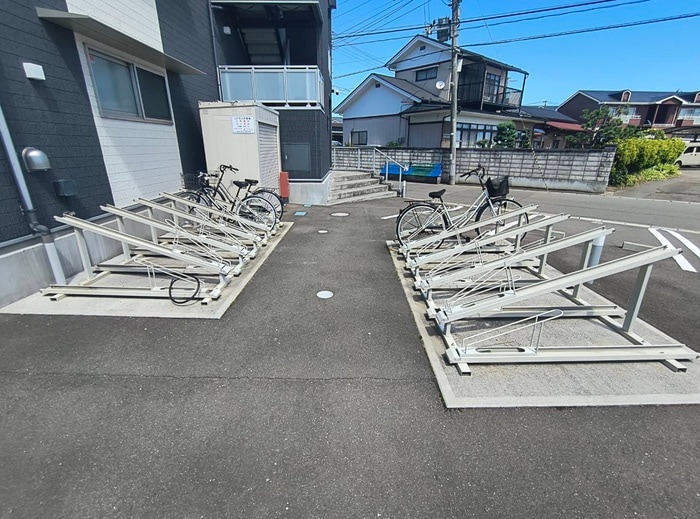 駐輪場 リブリ・１