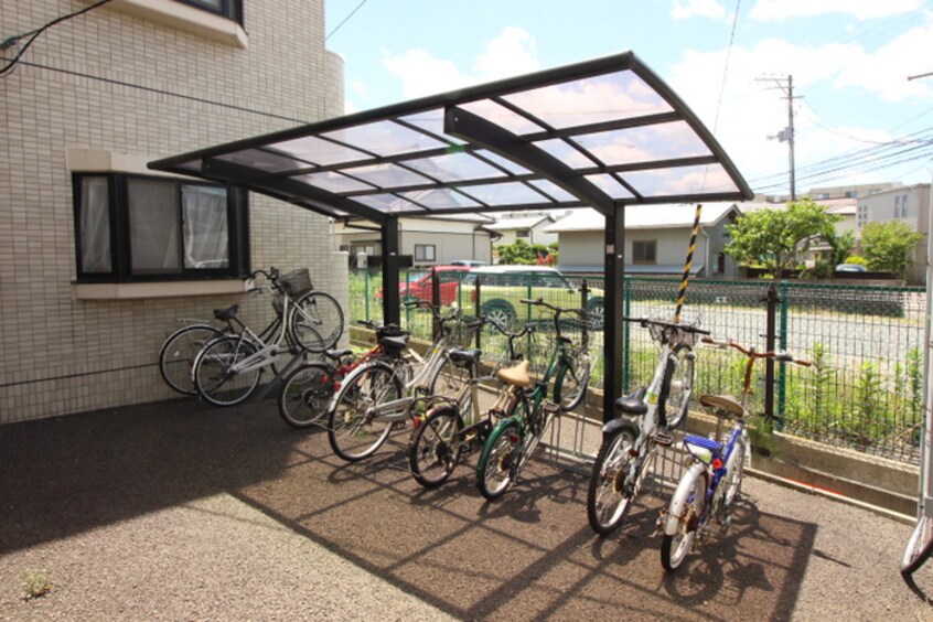 駐輪場 メゾン・ド・オリザ