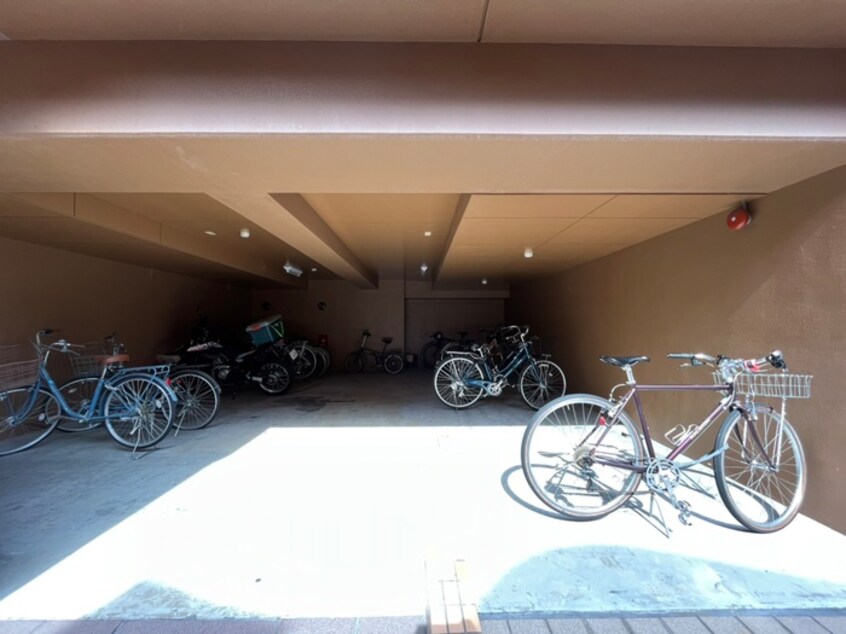 駐輪場 チュアリヒルズ１