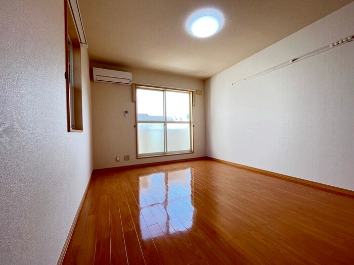 居室 パセオプラシ－ド上杉