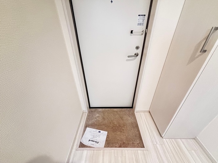 玄関 RIZEST連坊３