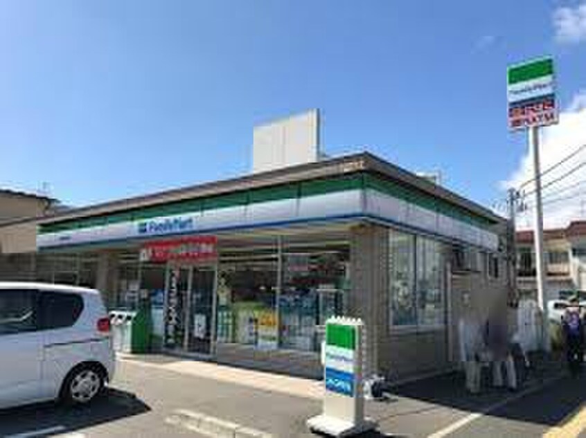 ファミリーマート　仙台薬師堂駅前店(コンビニ)まで550m ファミーユ椌木