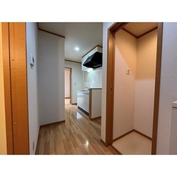 廊下 キャピタルサトウ