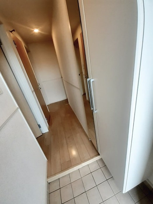 玄関 ＷＩＮＳＴＯＮ　Ｃ