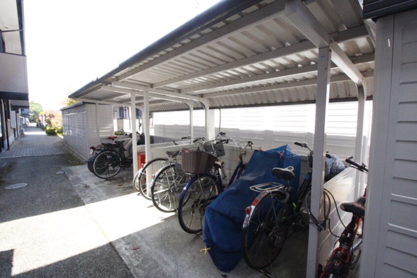 駐輪場 ハイカムール柧G