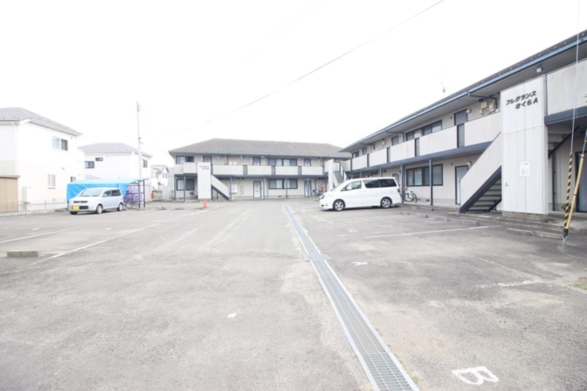 駐車場 フレグランスさくらＡ