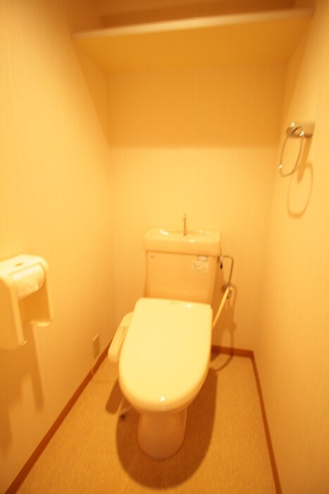 トイレ ﾈｵﾊｲﾂ・ｳﾞｪﾙﾋﾞｭ上杉(502)