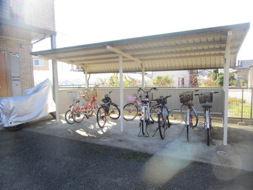 駐輪場 ロ－ズガ－デンＤ棟