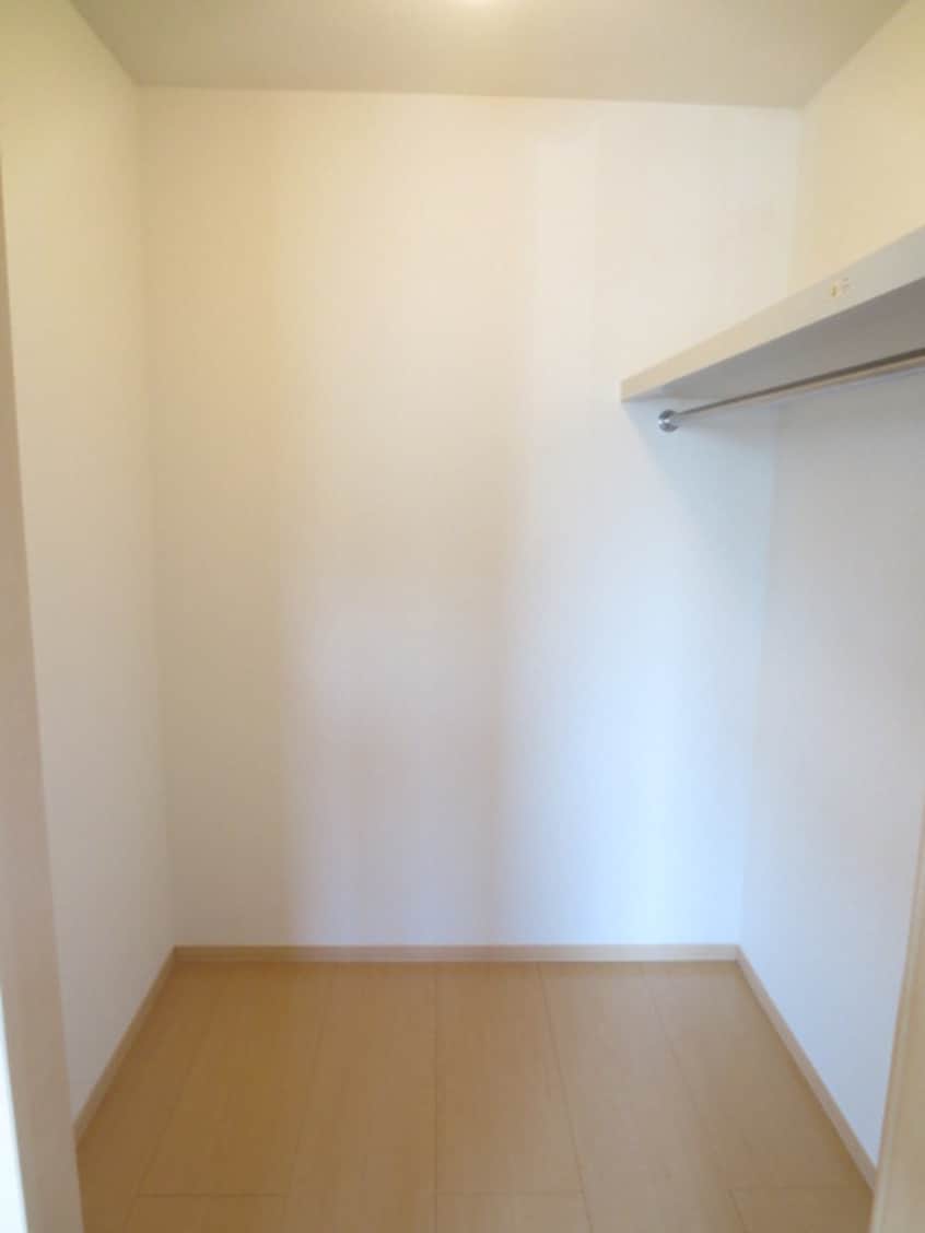 収納 ロ－ズガ－デンＤ棟