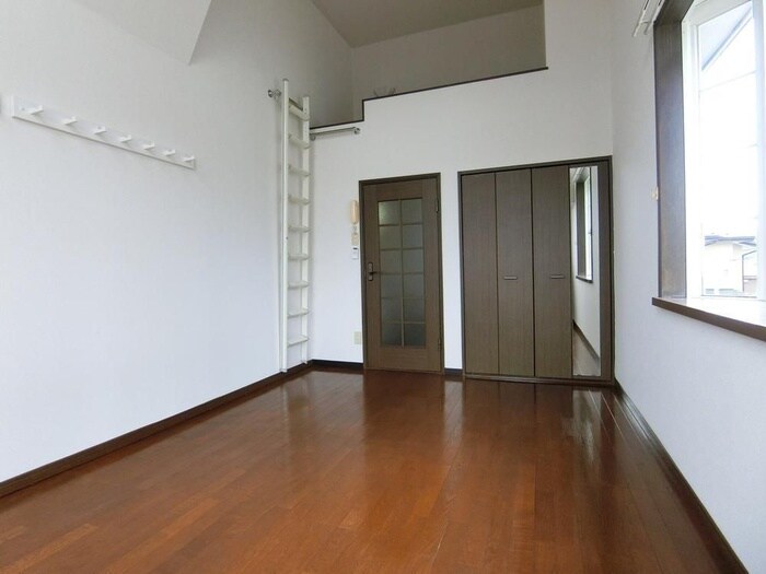 居室 ホワイトキャッスル遠見塚８番館