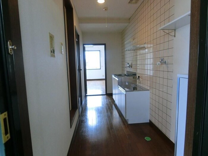 廊下 ホワイトキャッスル遠見塚８番館