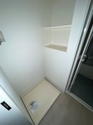 洗濯機置場 メゾン霊屋