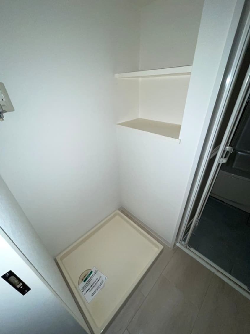 洗濯機置場 メゾン霊屋