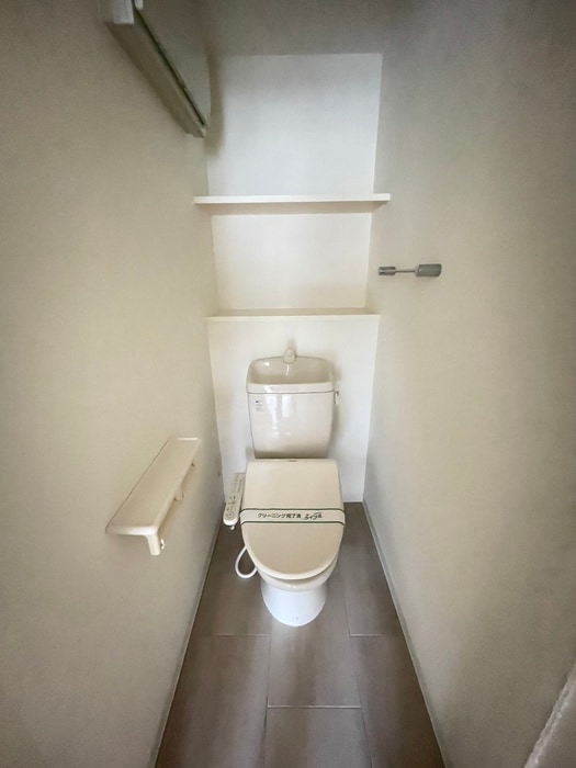 トイレ メゾン霊屋