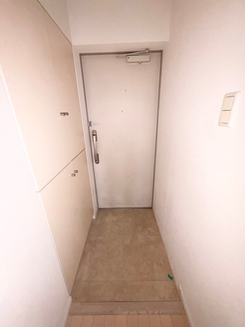 玄関 メゾン霊屋