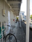エントランス部分 ネオファミーユ大和　Ｂ