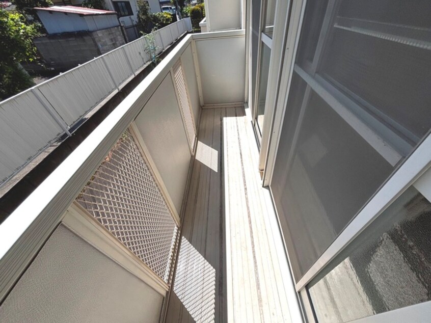 ベランダ・バルコニー ネオファミーユ大和　Ｂ