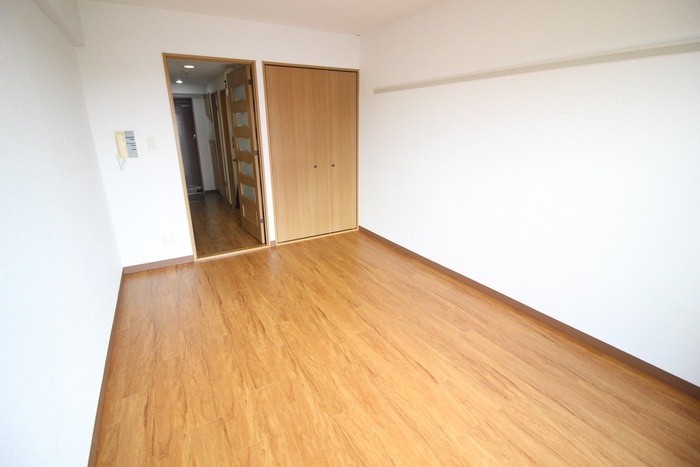 居室 トライアムフ仙台