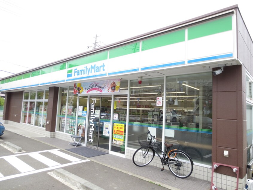 ファミリーマート　仙台銀杏町店(コンビニ)まで450m ベルシティ銀杏町