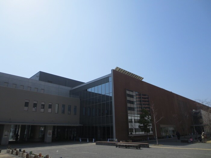 仙台市宮城野図書館(図書館)まで300m ベルシティ銀杏町