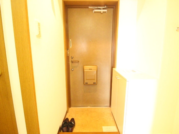 玄関 イ－ストパレス仙台