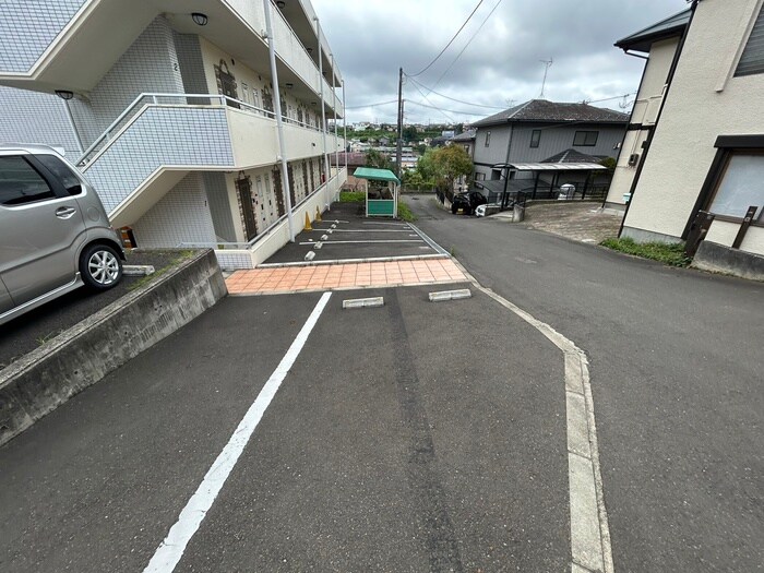 駐車場 メゾンドール八木山弥生町