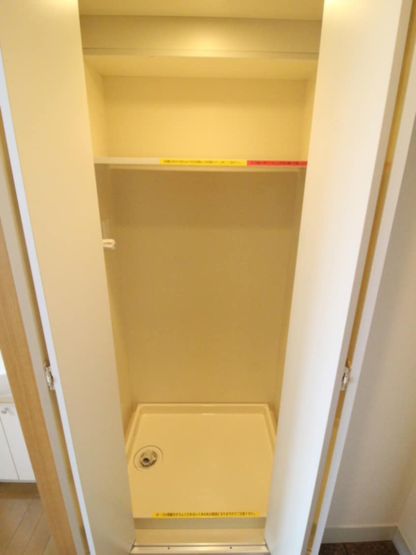 洗濯機置場 クレスト連坊